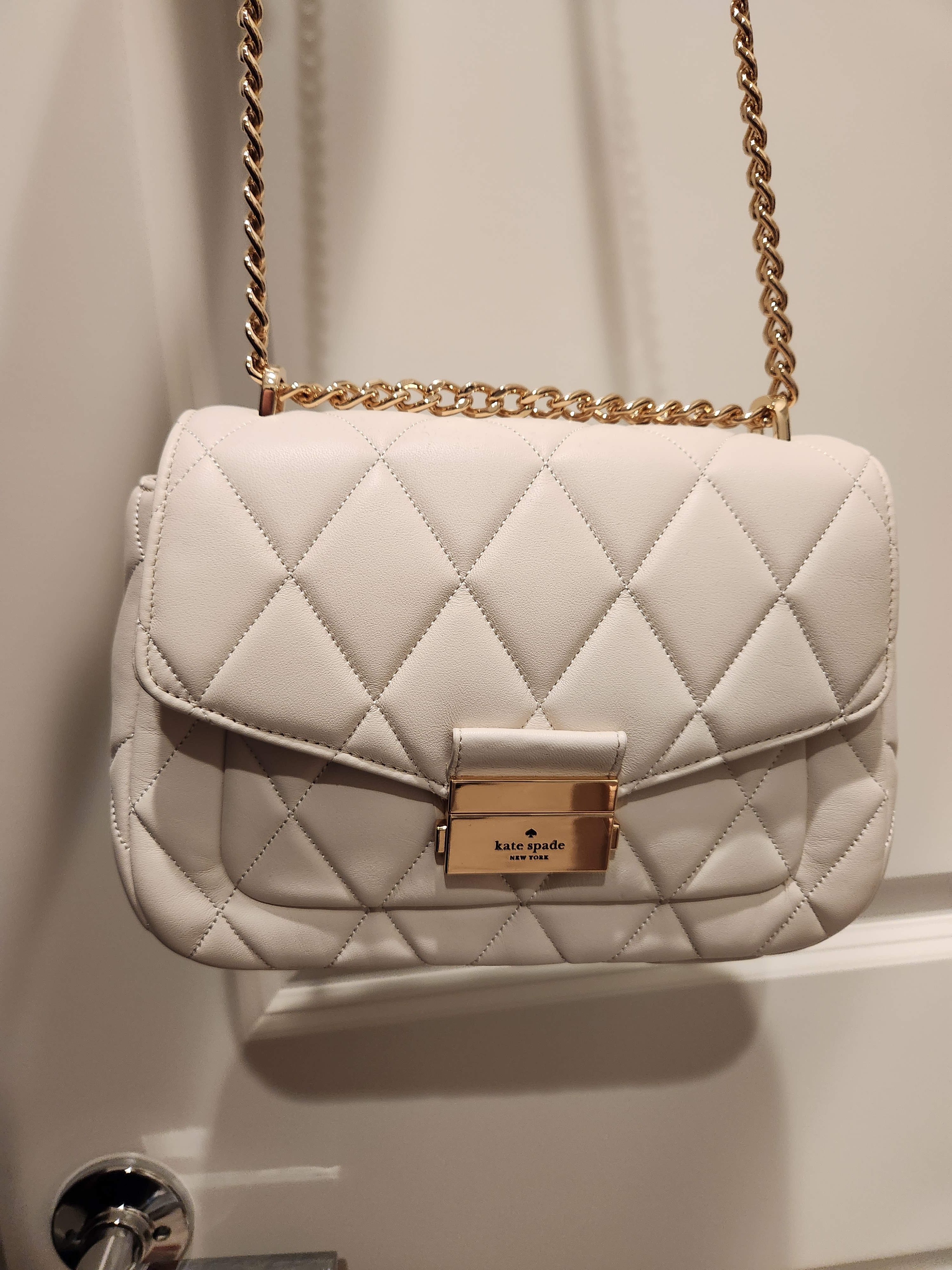 Kate Spade Quilted Cream Crossbody With Gold Chain